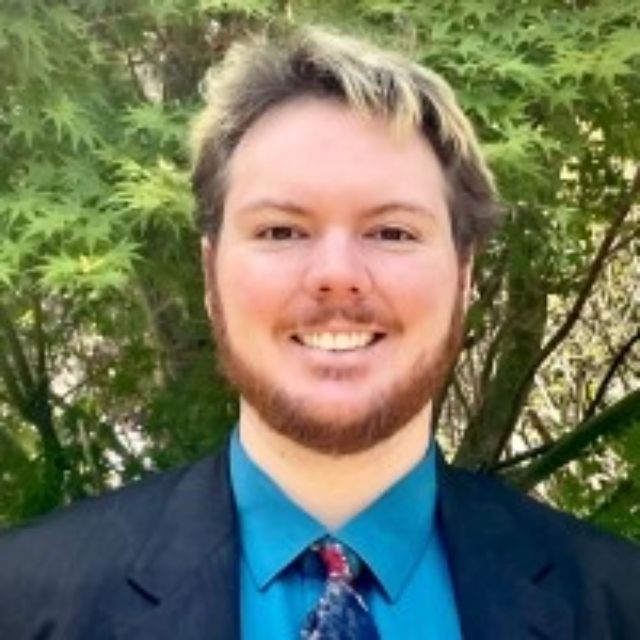 Headshot of Ethan Simmons