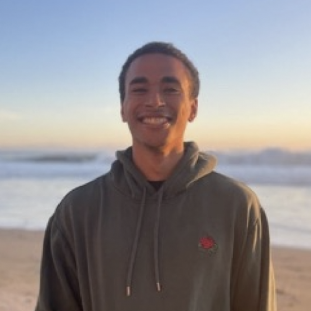 Headshot of Cian Reeves