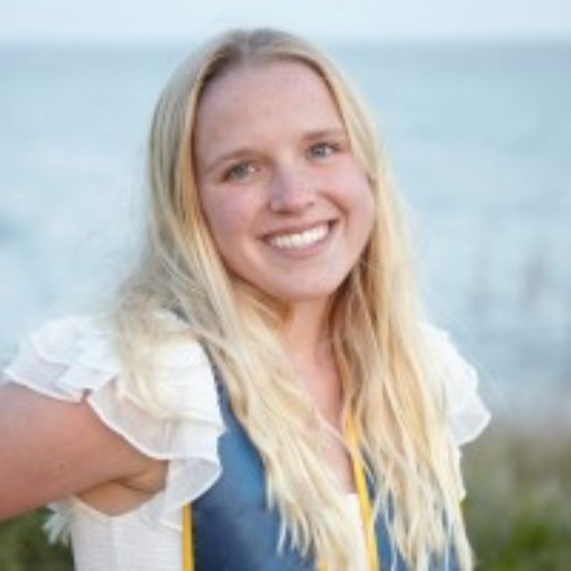 Headshot of Kailey Steenhausen